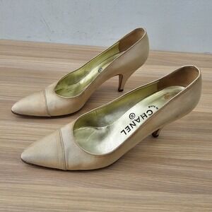 Vintage CHANEL‎ Pumps Womens 37 6 Cream Woven Pointed Cap Toe Kitten Heel Beige